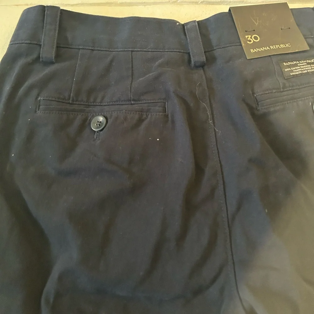 Banana Republic NWT navy blue chino shorts